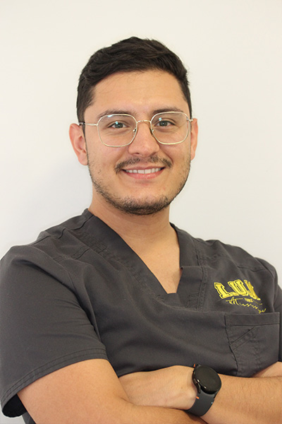 Dr. Daniel Fernández